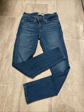 Levi 711 skinny jeans